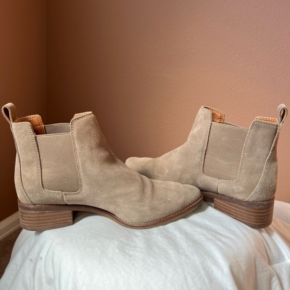 Lucky Brand Tan Ankle Bootie - Picture 5 of 8